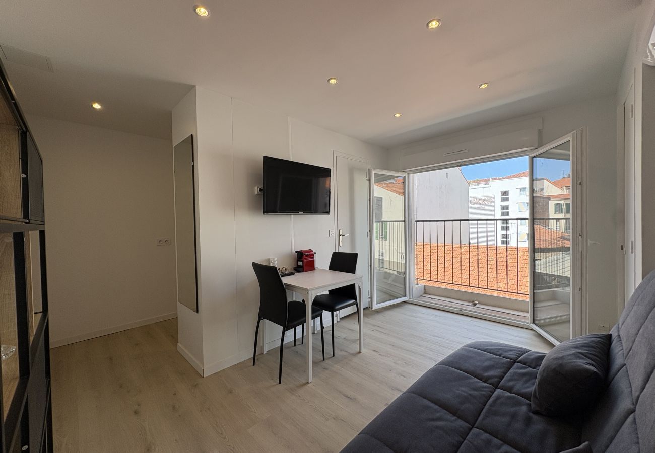 Studio in Cannes - STUDIO 5